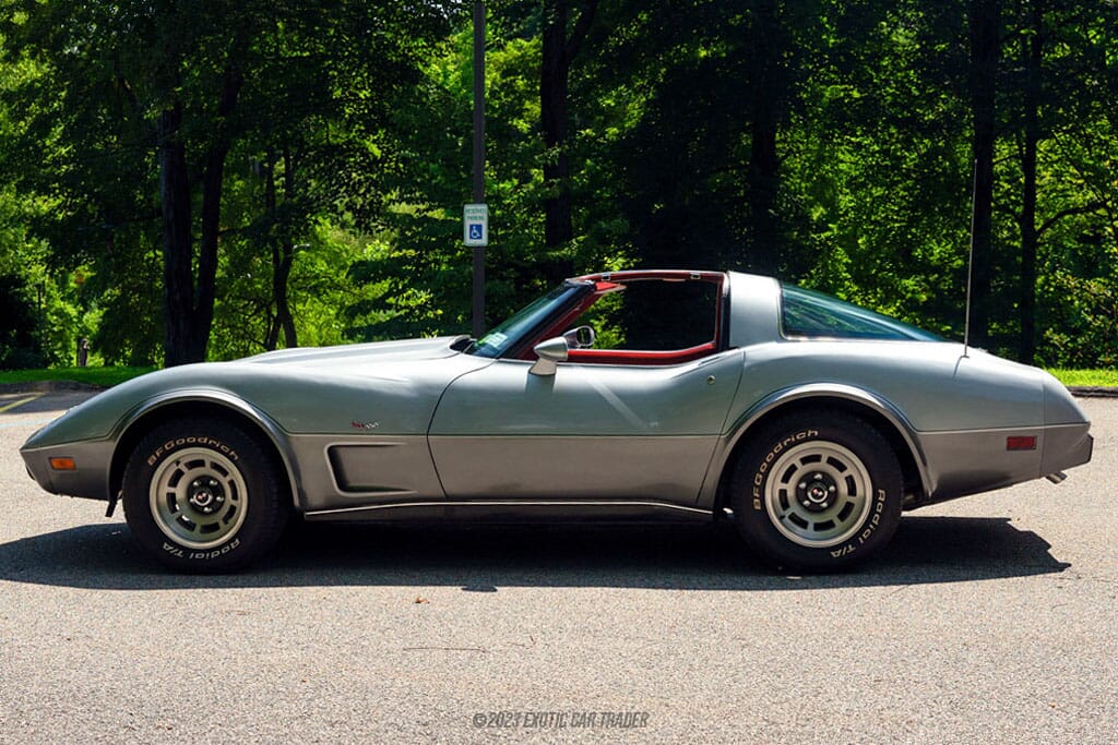 1978 Chevrolet Corvette 25th Silver Anniversary Edition for